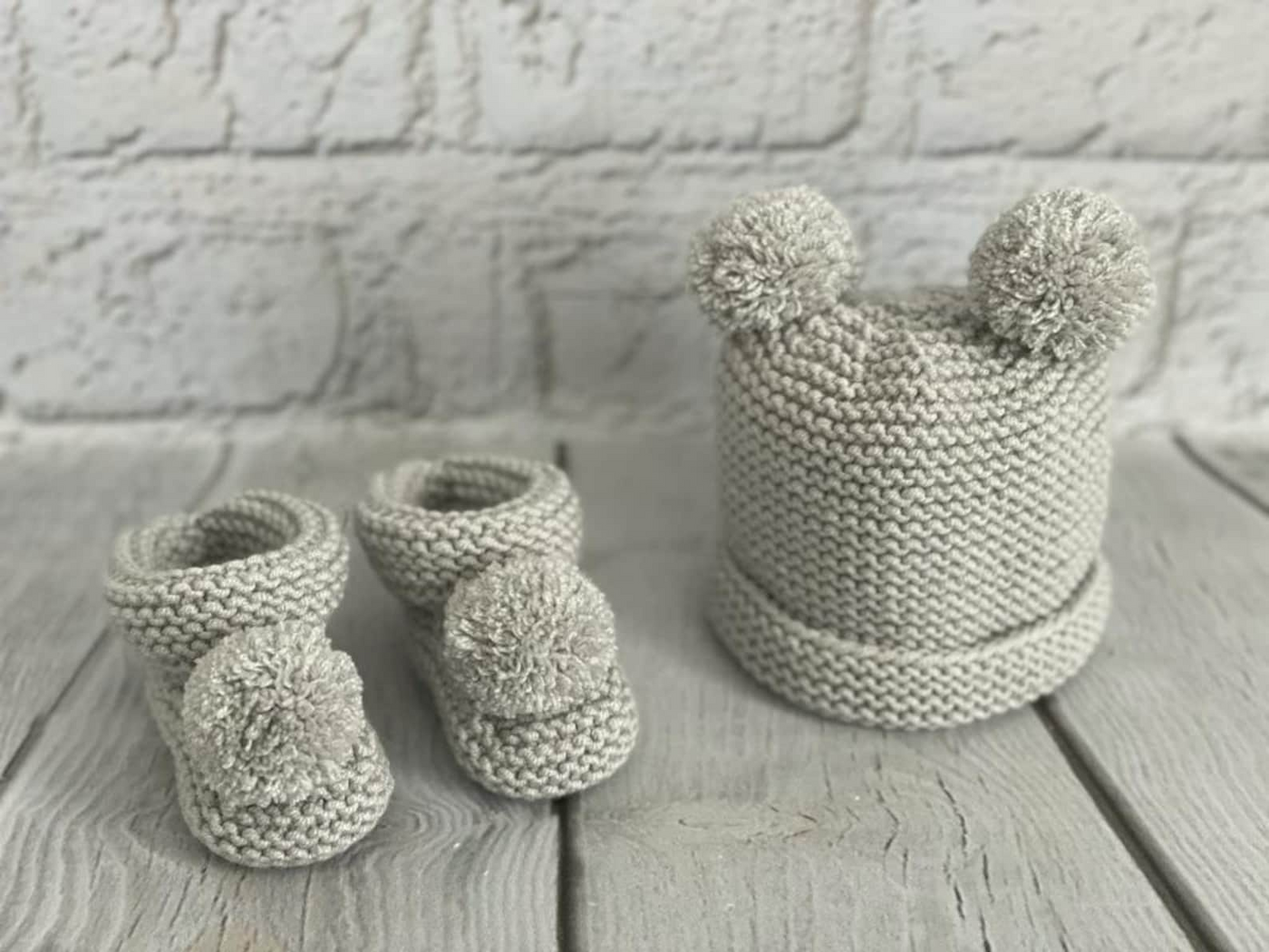 Matching Baby Pompom Beenie & Booties Knitting Pattern