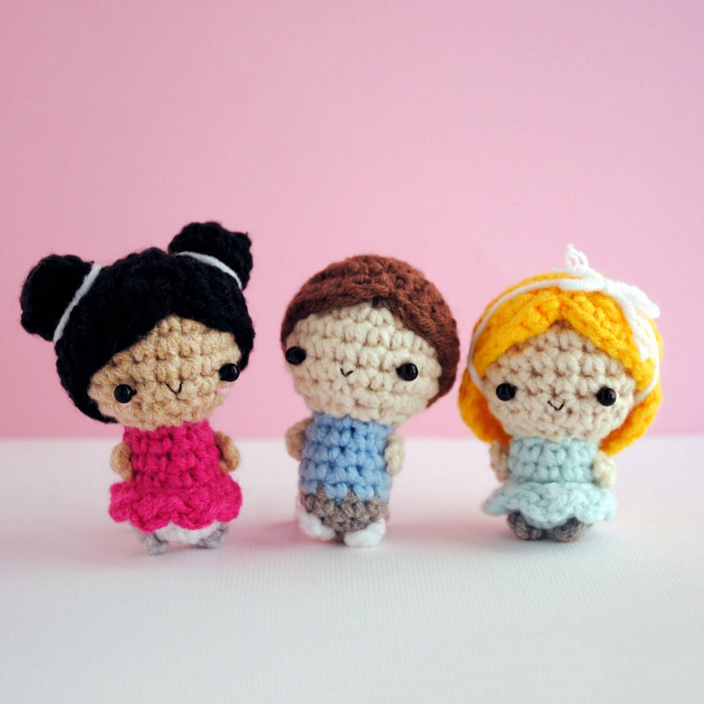 32 Cute Little Kids Crochet Pattern | 2" (6cm)