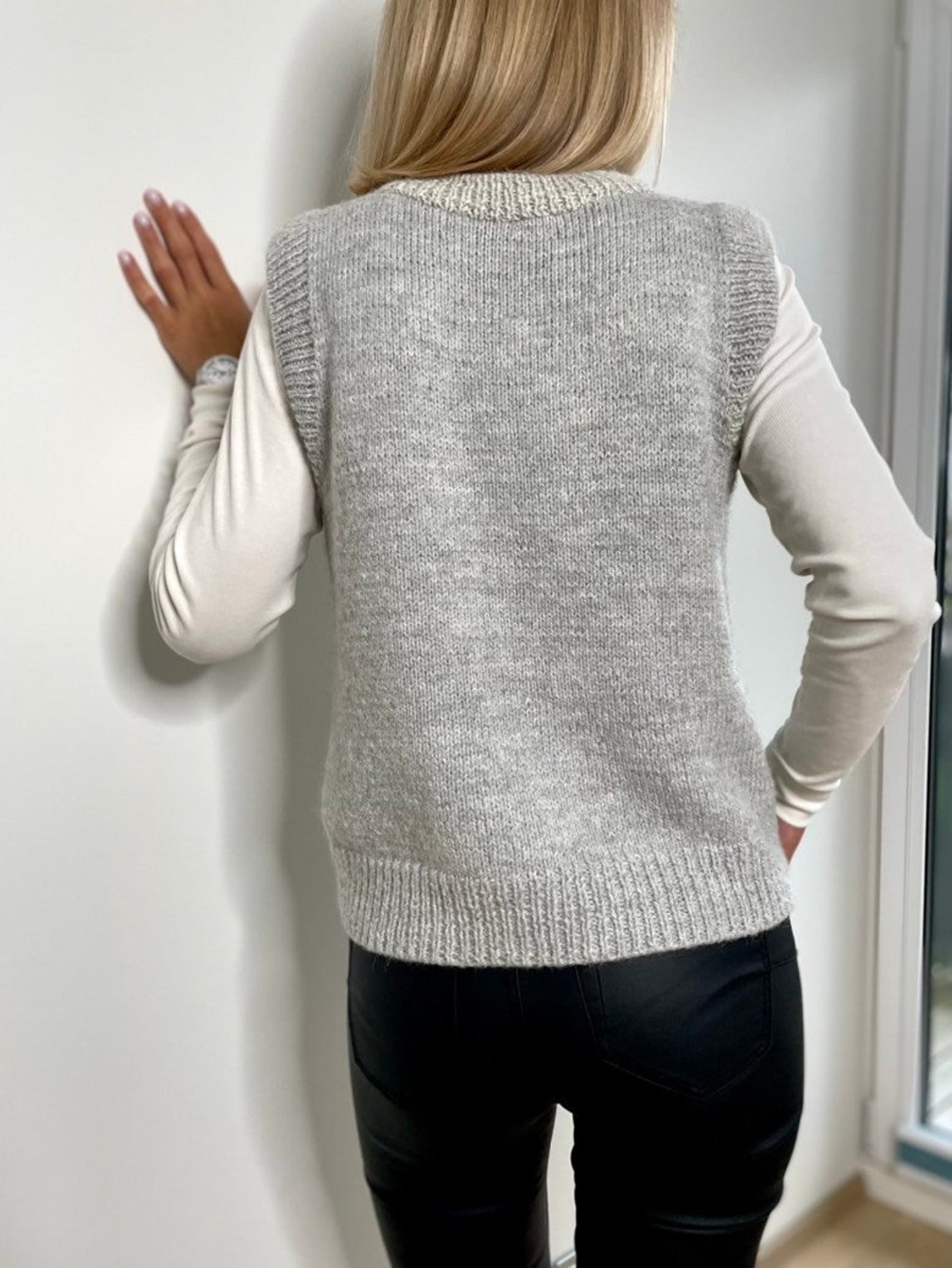 Trendy Vest Top Knitting Pattern